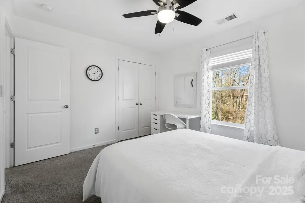 3735 Ernie Drive Charlotte NC 28269