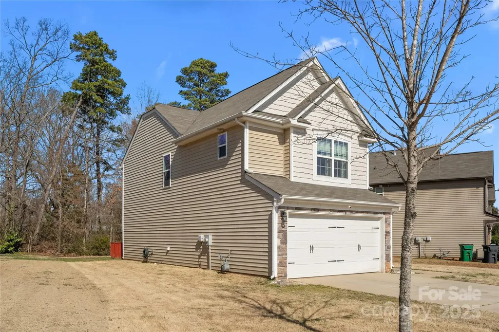 3735 Ernie Drive Charlotte NC 28269