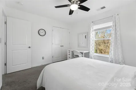 3735 Ernie Drive Charlotte NC 28269