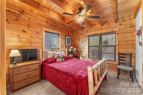 204 Mountain Vista Drive Nebo NC 28761