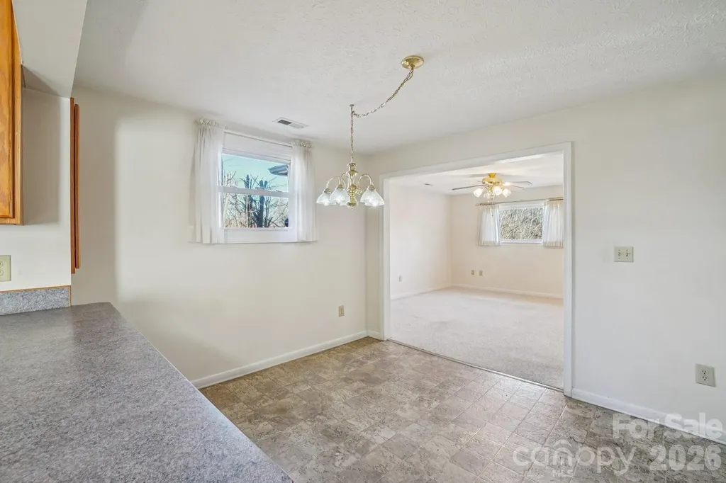 511 Oak Grove Road East Flat Rock NC 28731