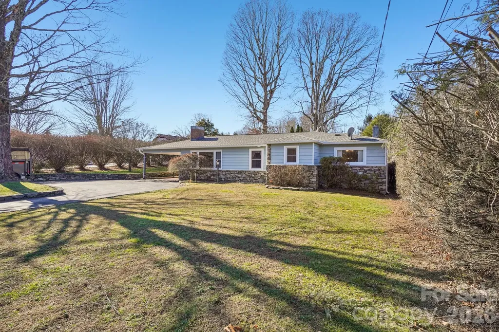 511 Oak Grove Road East Flat Rock NC 28731
