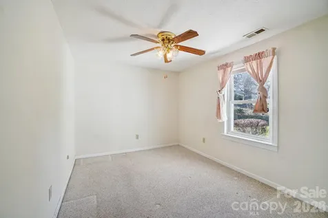 511 Oak Grove Road East Flat Rock NC 28731