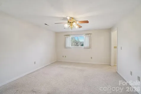 511 Oak Grove Road East Flat Rock NC 28731