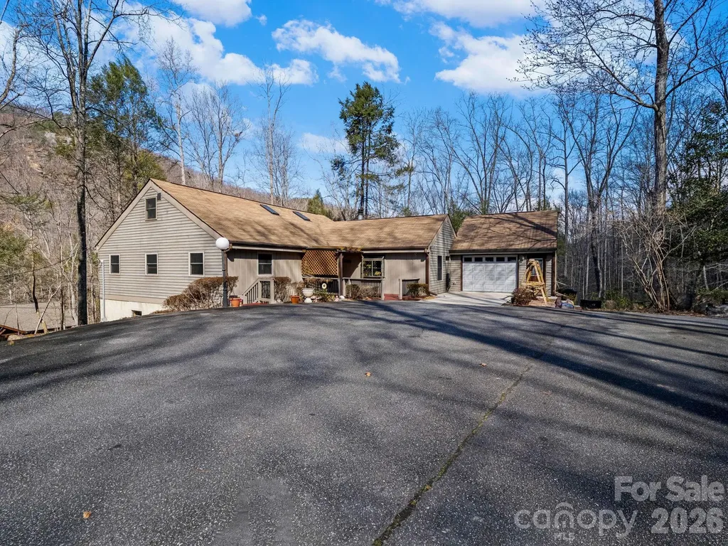 111 Buckeye Road Lake Lure NC 28746