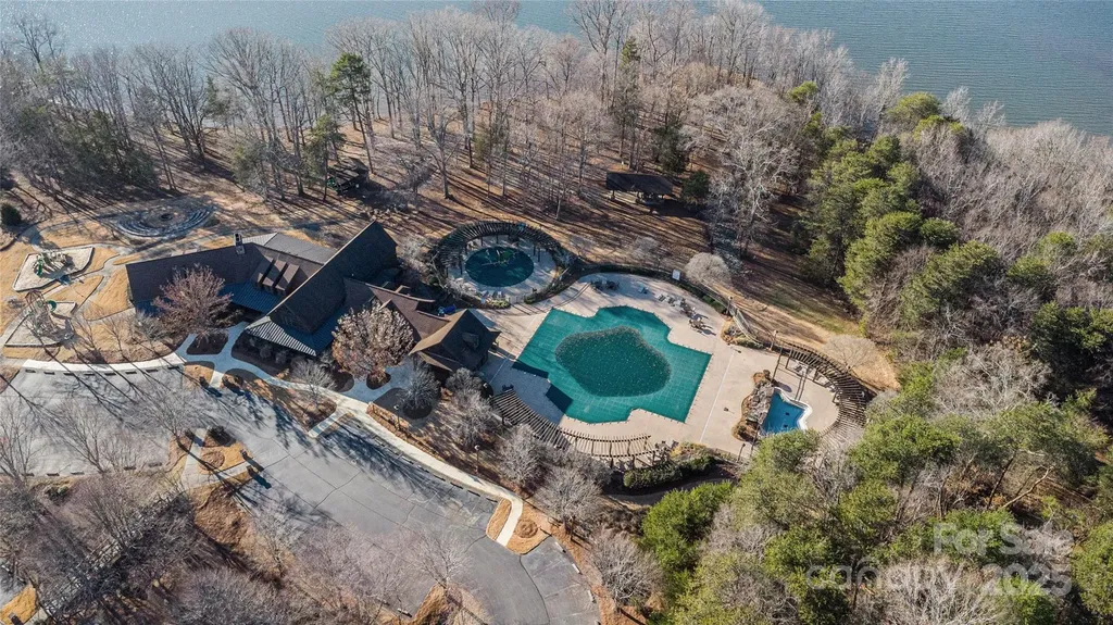 9026 Island Point Road Charlotte NC 28278