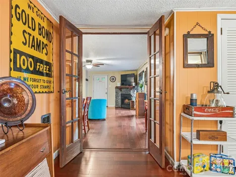 416 S Cherokee Avenue Black Mountain NC 28711