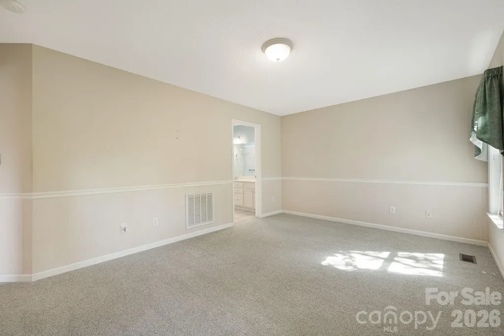 207 Christina Court Asheville NC 28806