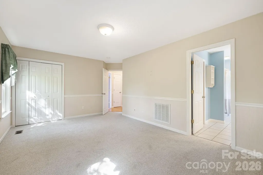 207 Christina Court Asheville NC 28806