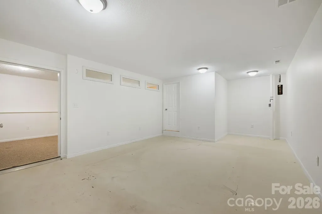 207 Christina Court Asheville NC 28806