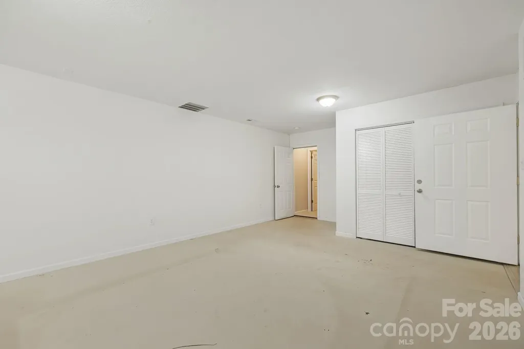 207 Christina Court Asheville NC 28806