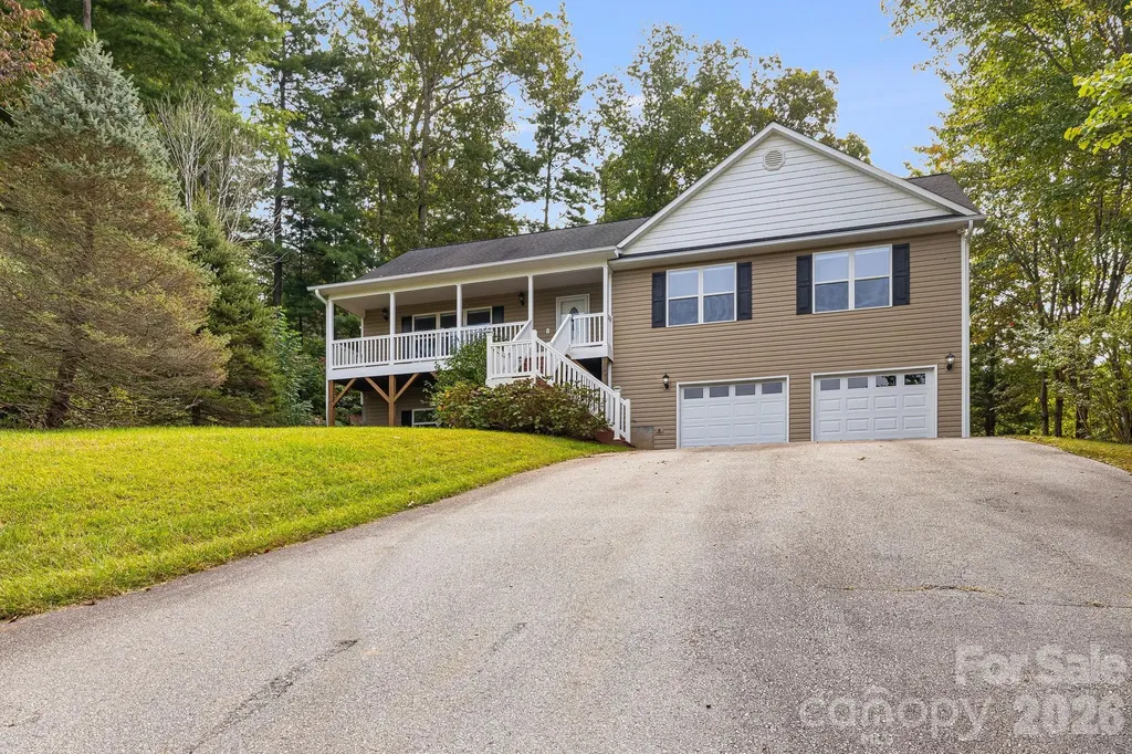 207 Christina Court Asheville NC 28806