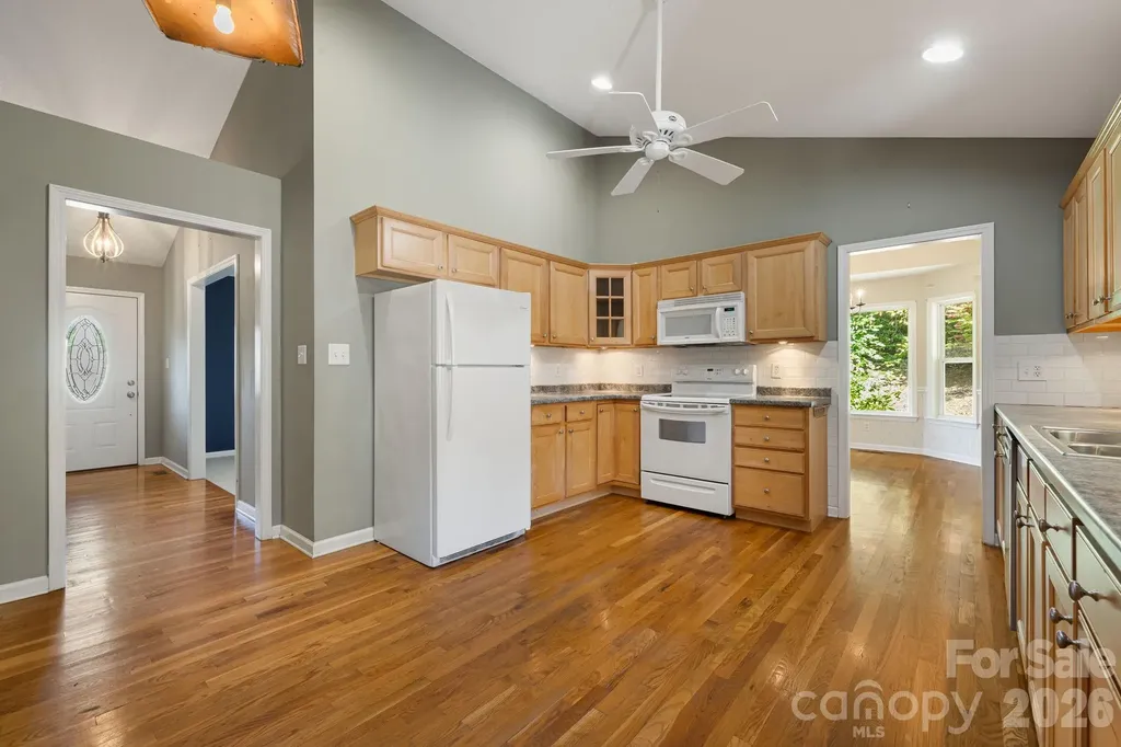 207 Christina Court Asheville NC 28806