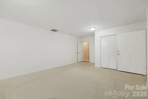 207 Christina Court Asheville NC 28806