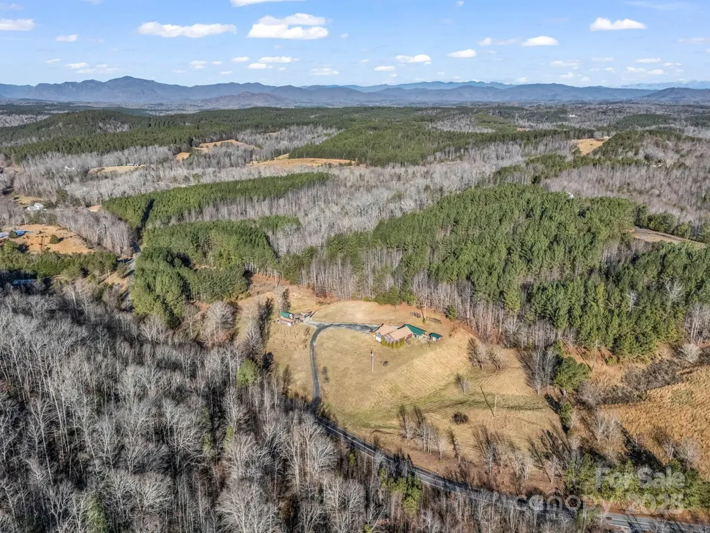 526 River Road Rutherfordton NC 28139
