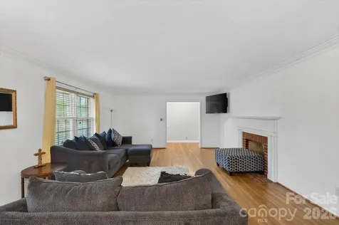 962 Sherwood Circle Lancaster SC 29720