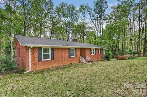 962 Sherwood Circle Lancaster SC 29720