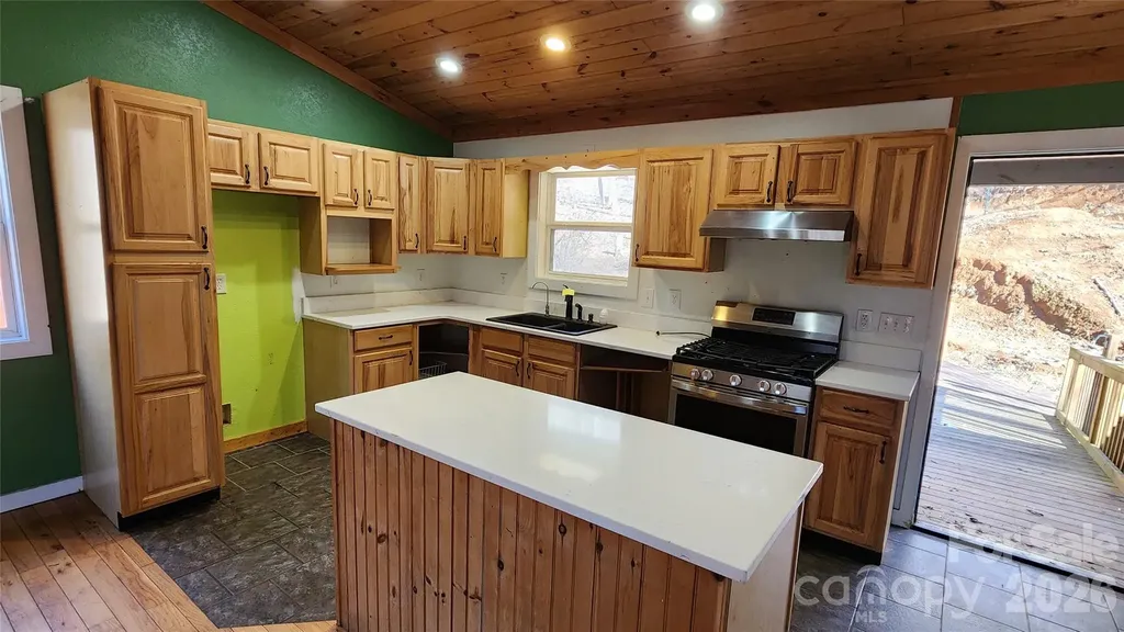 115 Old Camptown Drive Hayesville NC 28904