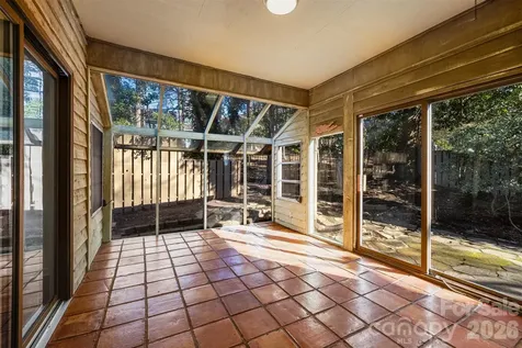 20 Quayside Court Lake Wylie SC 29710