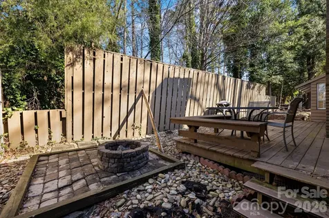 20 Quayside Court Lake Wylie SC 29710