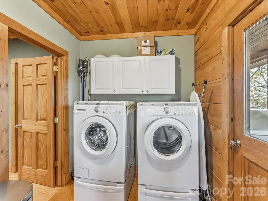 167 Mountain Vista Drive Saluda NC 28773