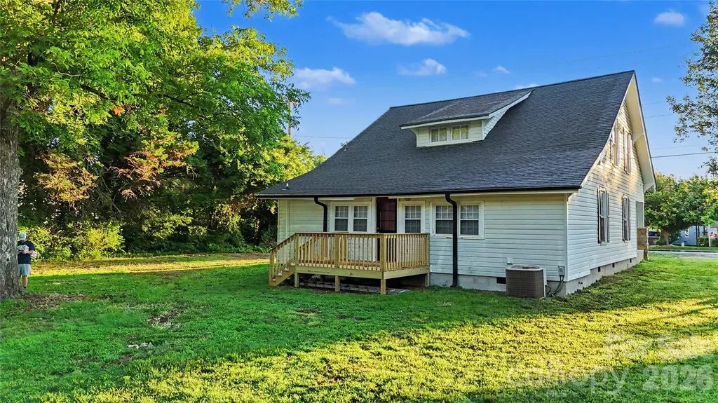 9238 Nc Hwy 90 Highway E Stony Point NC 28678