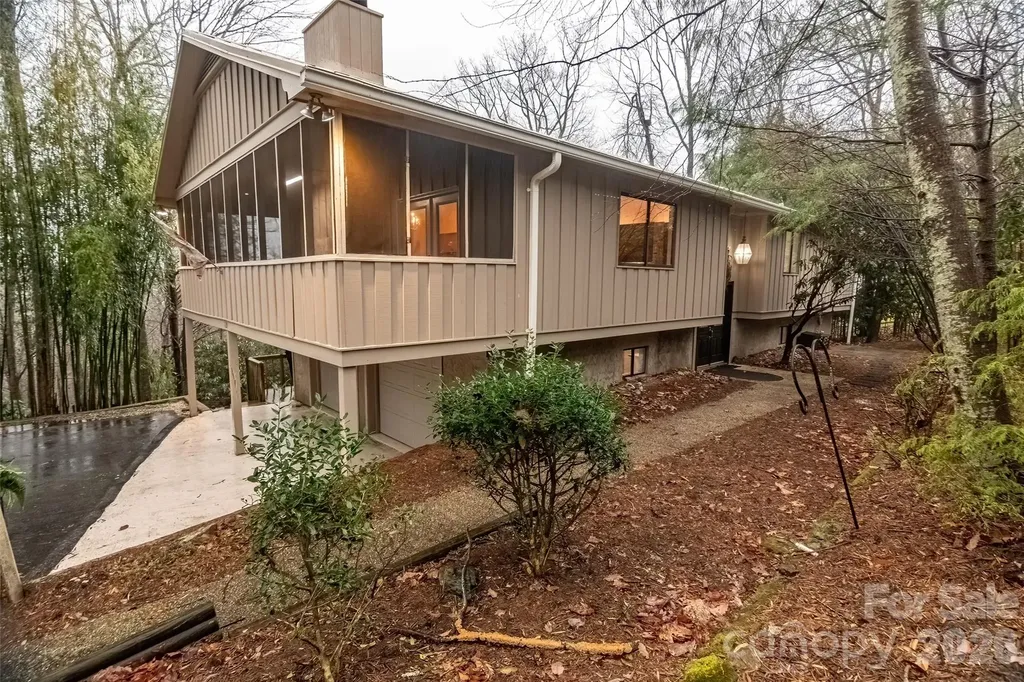 120 Breckenridge Court Hendersonville NC 28739