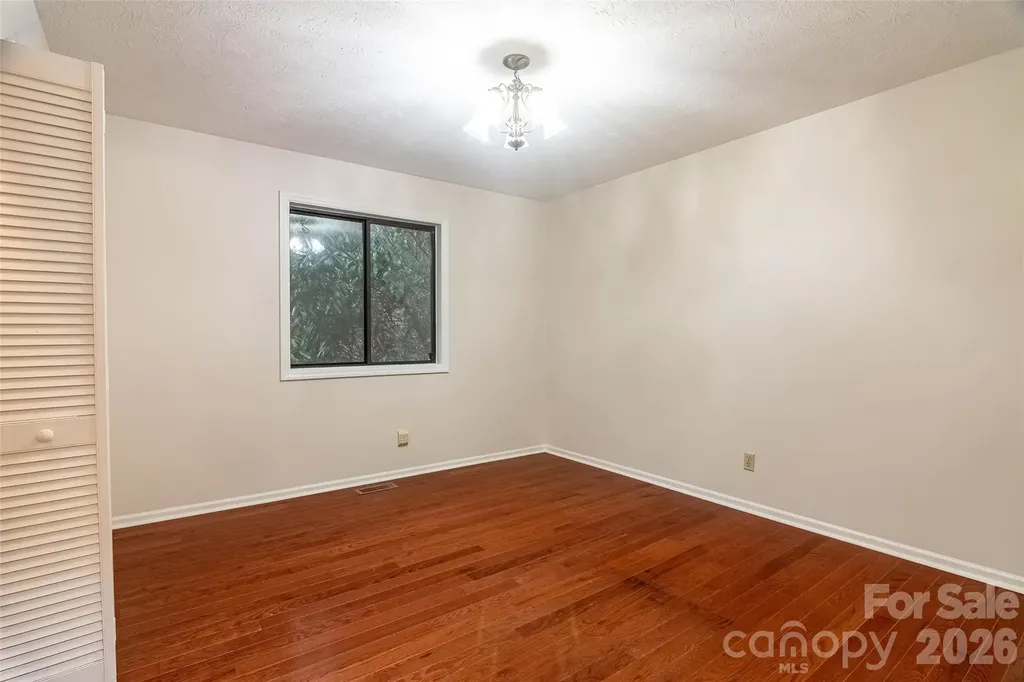 120 Breckenridge Court Hendersonville NC 28739