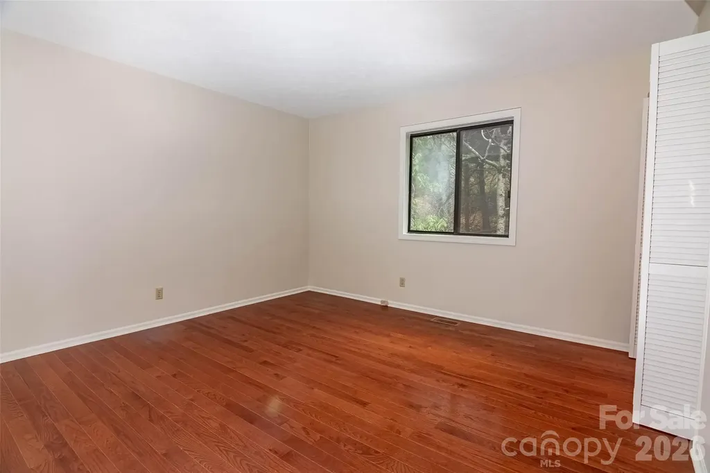 120 Breckenridge Court Hendersonville NC 28739
