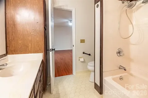 120 Breckenridge Court Hendersonville NC 28739