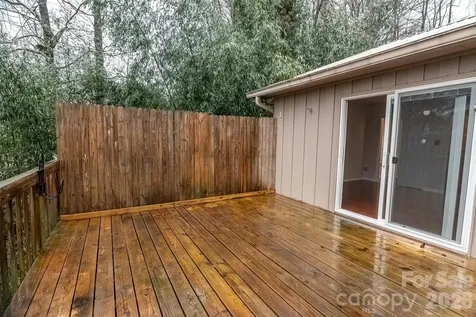 120 Breckenridge Court Hendersonville NC 28739