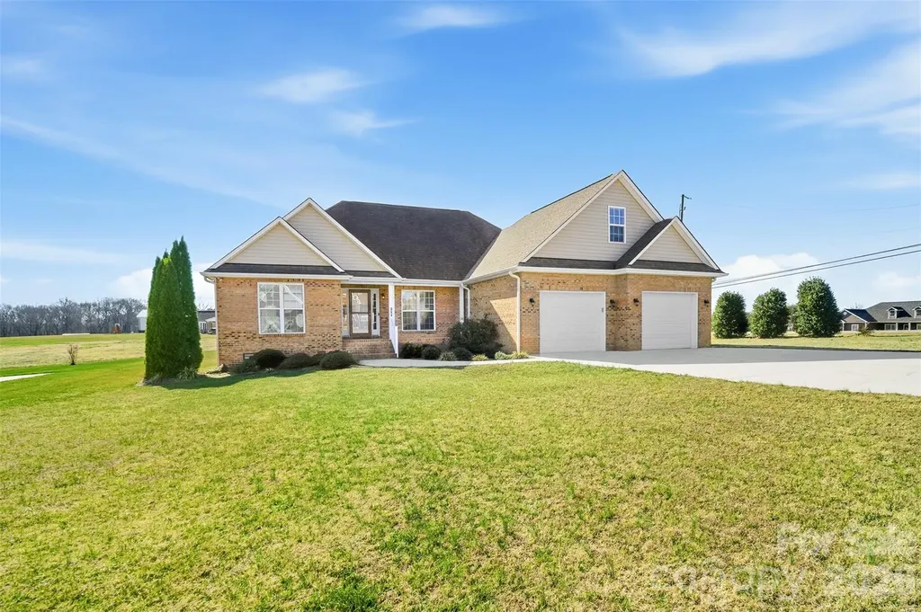 884 Clear Creek Circle Lincolnton NC 28092