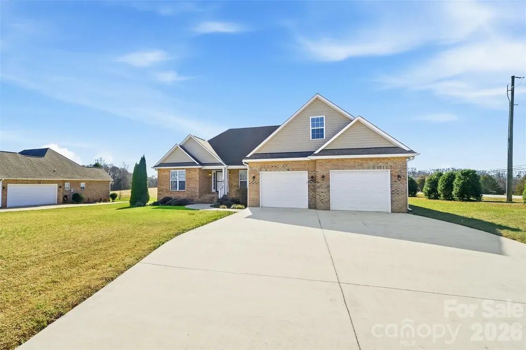 884 Clear Creek Circle Lincolnton NC 28092