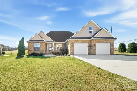 884 Clear Creek Circle Lincolnton NC 28092
