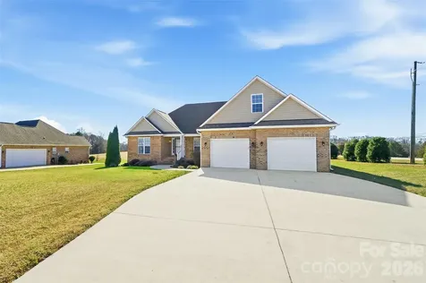 884 Clear Creek Circle Lincolnton NC 28092