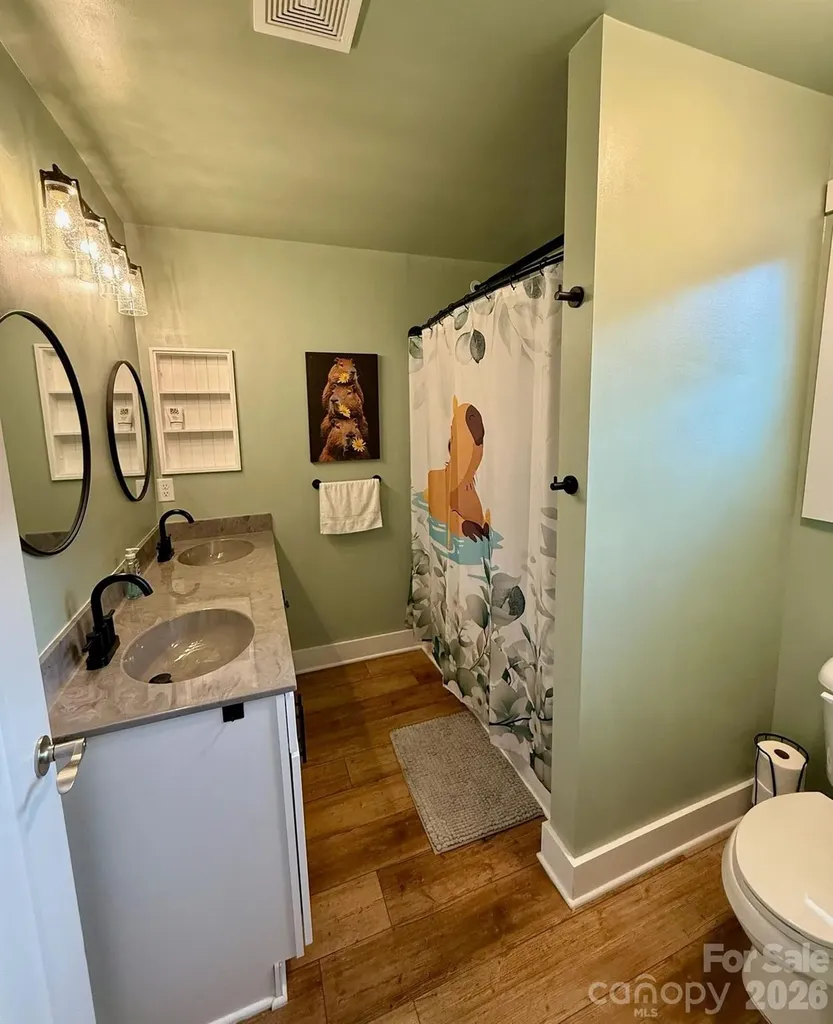 526 Cardwell Lane Fletcher NC 28732