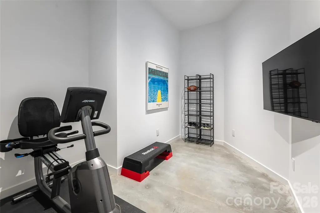 221 Fern Grove Court Asheville NC 28803