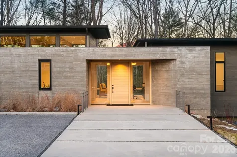 221 Fern Grove Court Asheville NC 28803