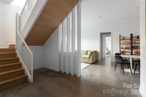 221 Fern Grove Court Asheville NC 28803