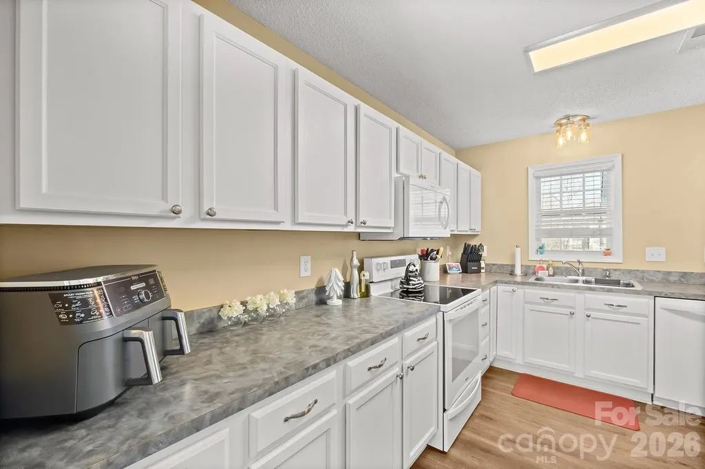 106 Locomotive Drive Mooresville NC 28115