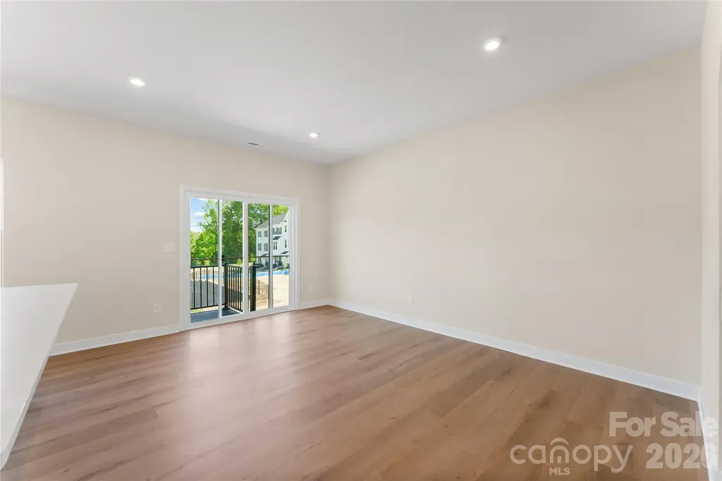 6004 Blue Ridge Oak Road Charlotte NC 28278