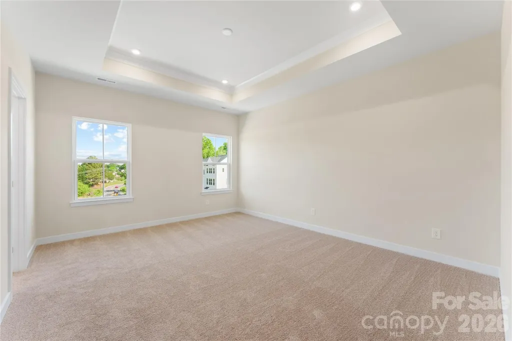 6004 Blue Ridge Oak Road Charlotte NC 28278