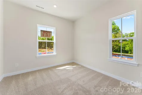6004 Blue Ridge Oak Road Charlotte NC 28278