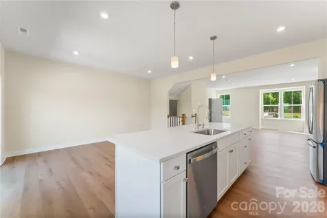 6004 Blue Ridge Oak Road Charlotte NC 28278