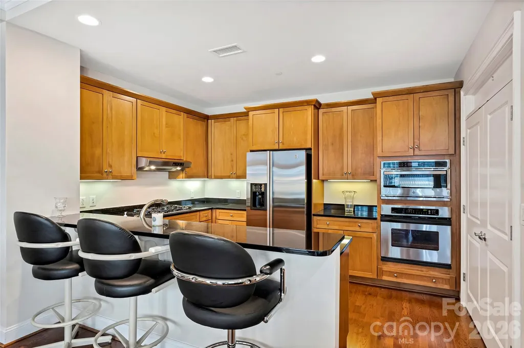 435 S Tryon Street Charlotte NC 28202