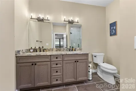 47 Winghaven Heights Waynesville NC 28786