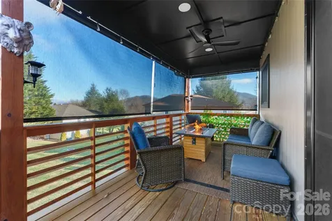 47 Winghaven Heights Waynesville NC 28786