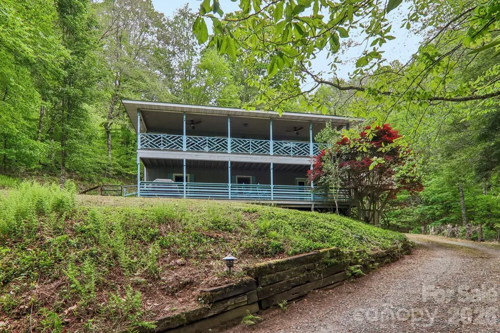 210 Spring Valley Drive Mars Hill NC 28754