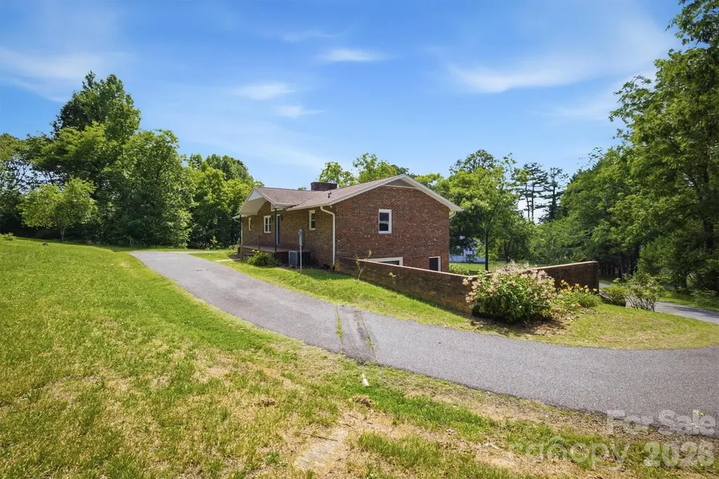 2671 Shady Grove Road Connelly Springs NC 28612