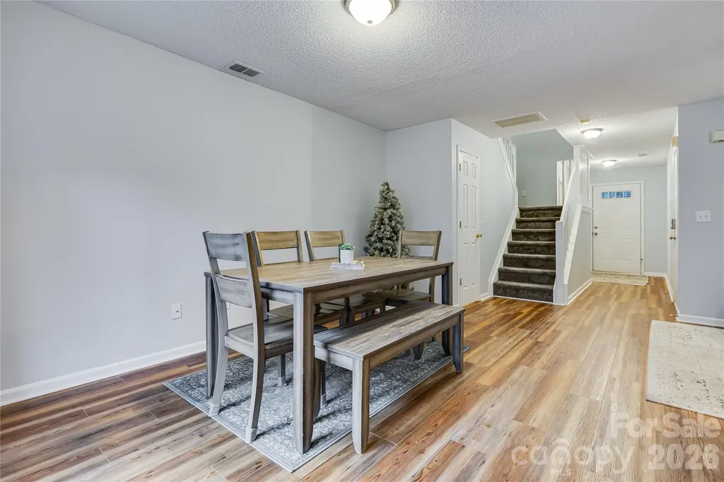 5925 Prescott Court Charlotte NC 28269
